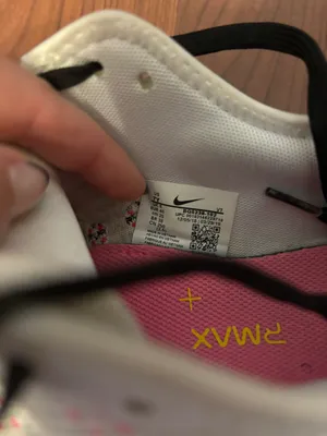 Nike Air Max Shoes thumbnail 2