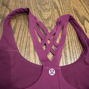 Lululemon Womens Mind Over Miles Longline Sports Bra Marvel Maroon Size 4 thumbnail 3
