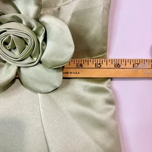 Miss Veil Hi Low Gown Dress Flower Detail Scoop Neck Formal Green Small NWT thumbnail 6