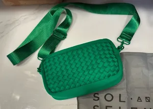 Sol and Selene Inspiration Kelly Green Woven Neoprene Crossbody Shoulder Bag NEW thumbnail 1