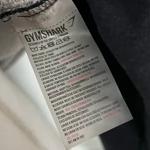Gymshark • Charcoal Grey Women's Raw Hem Cropped Sweatshirt thumbnail 4