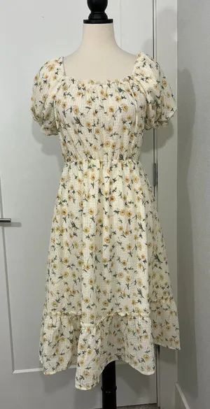 New Love Riche Small White Yellow Floral Off Shoulder Dress thumbnail 1