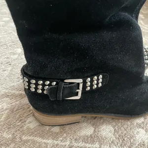 KELSI DAGGER GENUINE SUEDE SPIKED BOOTS 8.5 thumbnail 7