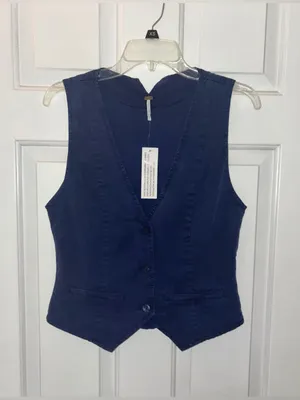 NWT Young Fabulous Broke Veda Navy Tailored Button Front Sleeveless Vest Top thumbnail 2