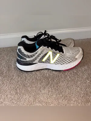 New Balance Women's Running Sneakers Size: 8 thumbnail 2