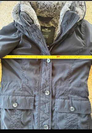 Y2K Hollister Women's Navy Sherpa Lined Winter Jacket missing fur on hood thumbnail 4