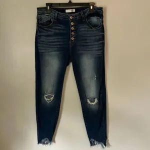 Kancan High Rise Medium Wash Distressed Raw Hem Skinny Jeans 15/31 #785 thumbnail 2