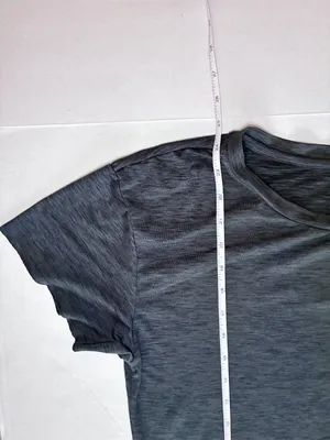 Vuori Short Sleeve Scoop Neck Pocket Tee - Classic Style - L - Heather Charcoal thumbnail 7