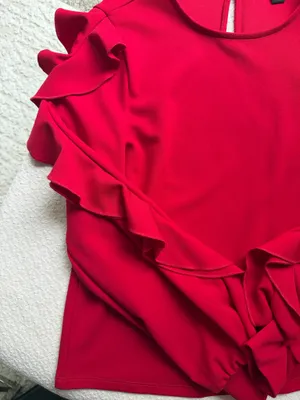 Red blouse with ruffled sleeves thumbnail 3