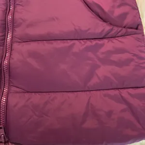 Zelos XS puffy vest brand new with tags long 29” bust 30” with two front pockets thumbnail 4