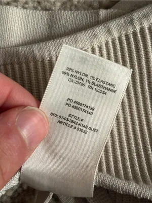 Aritzia Babaton going out summer sleeveless sculpt knit tank top size medium thumbnail 7