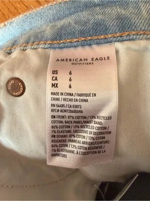 NWT American Eagle Strigid Relaxed Denim Shorts Light Wash Distressed Size 6 28W thumbnail 7