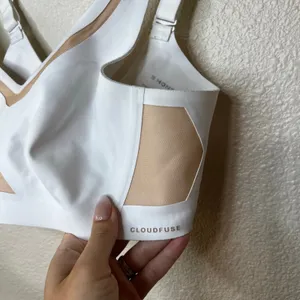 Honeylove CrossFlex Activity Wirefree Bra in white Cloudfuse SMALL thumbnail 3