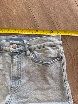 Calvin Klein Light wash high-waisted denim shorts thumbnail 5