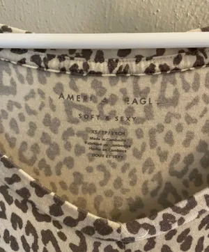 American Eagle Soft & Sexy V Neck Short Sleeve Cheetah Tee thumbnail 2