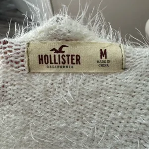 Hollister Cropped Fuzzy Sweater Medium‎ thumbnail 6