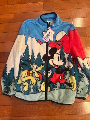 NWT Disney Mickey Mouse & Pluto "Mickey's Lodge" Scenic Fleece Jacket Small thumbnail 2