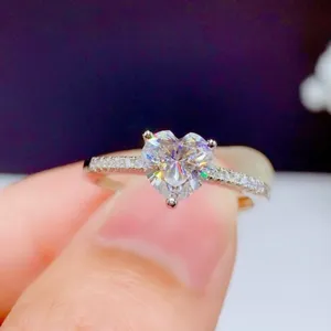 18K White Gold Plated Adjustable Crystal Love Heart 1 CT CZ Diamond Ring for Women thumbnail 4