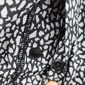 Lululemon Fast Track Reversible Zip-up Jacket Black‎ White Women's size 6 thumbnail 8