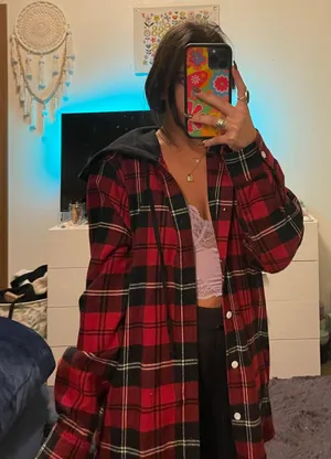 Black and Red Flannel Size M thumbnail 2