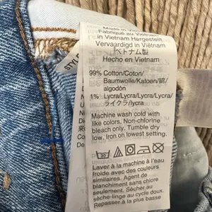 Madewell Jeans The Perfect Vintage 90s denim Jean raw hem high rise Mom distress thumbnail 5