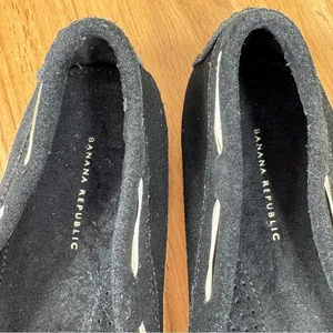 Banana Republic Suede Moccasin Shoes Cream Bow‎ Black 7 Flats thumbnail 10