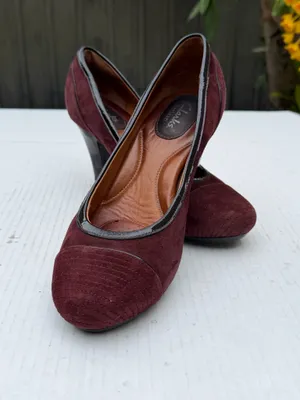Clarks Burgundy Suede Pumps Women’s Mid Heel Classic Comfort Dress Shoes thumbnail 7
