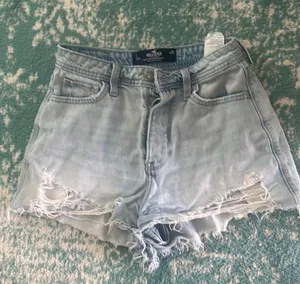 Shorts thumbnail 1