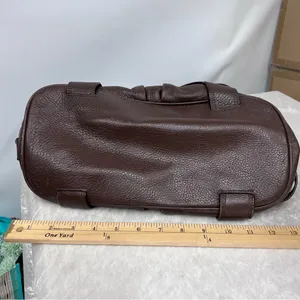 Michael Kors Brown Leather Shoulder Bag with Classic Design thumbnail 6