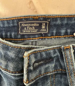 Abercrombie Low Rise Short thumbnail 2