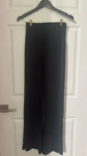 Lululemon softstreme flares thumbnail 1