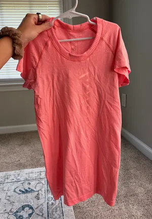 a Lululemon Swiftly tech shirt thumbnail 1