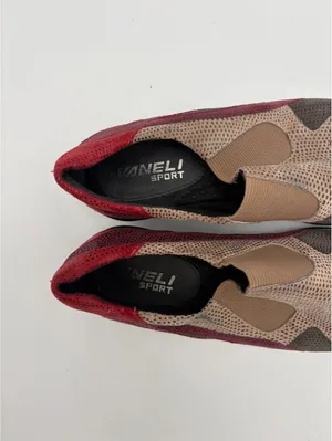 Vaneli Sport “Attie” Woman’s 6M Multicolor Slip-On Textured Leather Suede Shoes thumbnail 5
