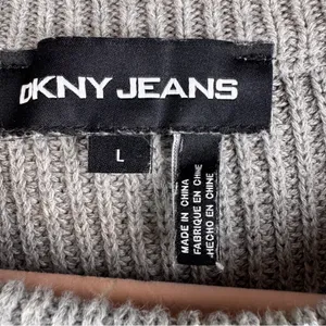 DKNY Jeans 100% Cotton Gray & Metallic Silver‎ Animal Print Size L Crew Sweater thumbnail 7