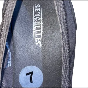 Seychelles Triangle Flats Size 7 Gray Cap Toe Ballet‎ Shoes Comfort Slip On thumbnail 6