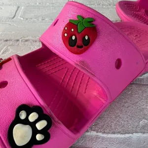 Crocs Classic Sandals Womens 7 Men 5 Pink Charms Two Double Strap Bright Comfort thumbnail 11