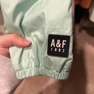 Abercrombie jacket thumbnail 2