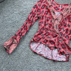 Free People "Falling For You" Floral Print Peplum Top Hibiscus Combo Size XS thumbnail 6