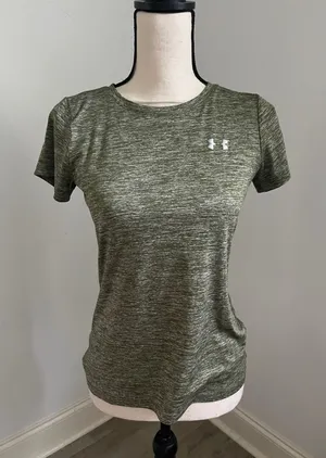 Under Armour Green Fitted Performance T-Shirt XS HeatGear Tech Short Sleeve‎ Tee Fit Girl Gym thumbnail 1