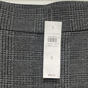 Ann Taylor $89 Plaid Houndstooth Ankle Pants Women Sz 4 Dark Academia Dark‎ Gray thumbnail 3