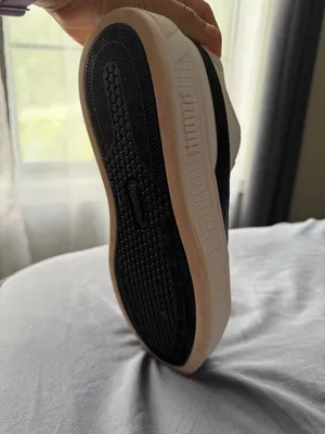 Puma Sneakers Women’s White Black 7.5 thumbnail 6