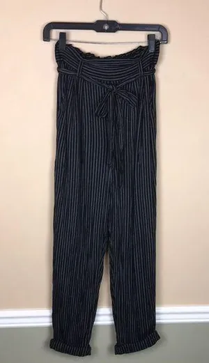 American Eagle Women’s Striped Black White Tie High Waist Rolled Hem Pants thumbnail 1