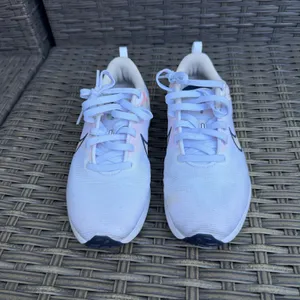 Nike Downshifter 12 Womens Running Shoes White Pink Sz 6.5 thumbnail 3