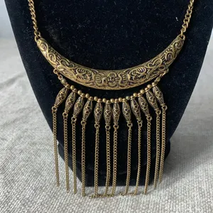 Paparazzi Fringe Fashion Brass Statement Necklace thumbnail 3