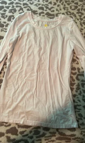 White Under Scrub thumbnail 1