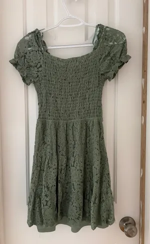 Monteau Los Angeles Green Lace Dress thumbnail 3