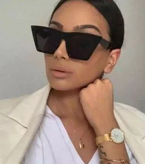 Black cat eye sunglasses thumbnail 1