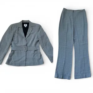 80's Vintage Renfrew Grey Herringbone Tweed Two Piece Blazer and Pants Suit thumbnail 2