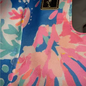 Lilly Pulitzer Large Insulated Floral Beverage Tote thumbnail 11