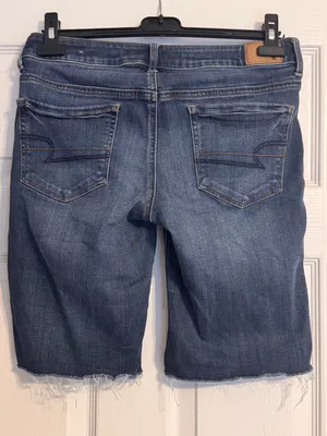 American Eagle Super Stretch Dark Wash Raw Hem 10” Skinny Bermuda Jean Shorts 8 thumbnail 4